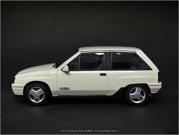 1:18 Opel Corsa A GSI Mod.1990 Weiß - Edition 1000Stk = NEU